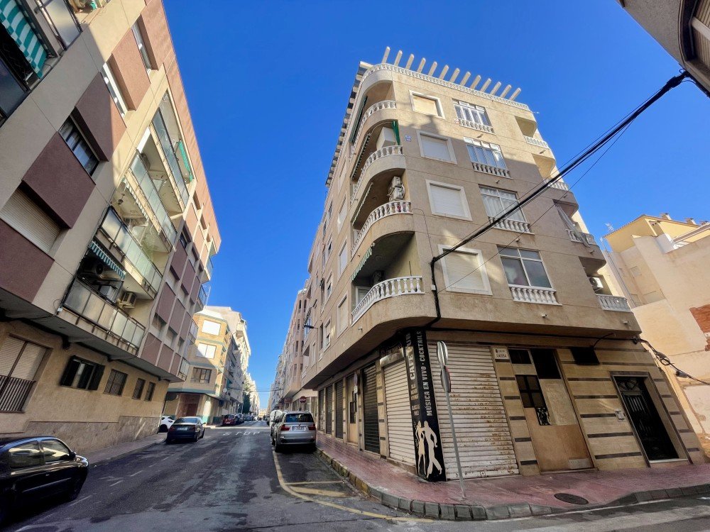 Apartment for Sale in Torrevieja, Alicante