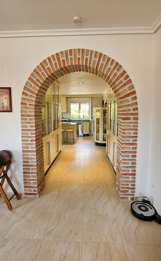 Villa for Sale in Pinar de Campoverde, Alicante