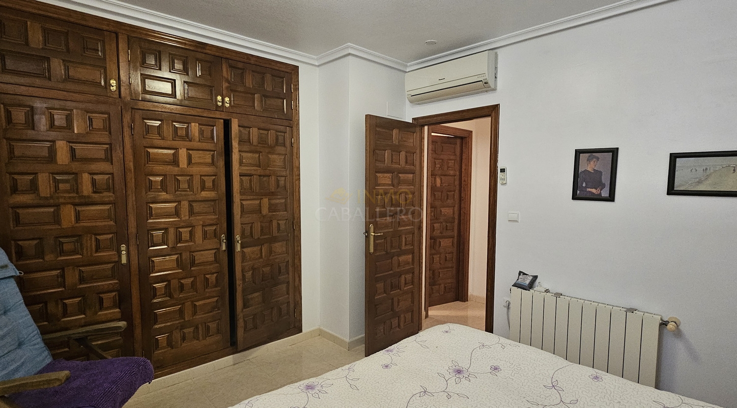 Villa for Sale in Pinar de Campoverde, Alicante