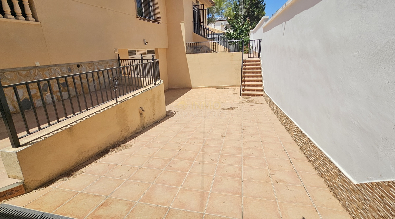 Villa for Sale in Pinar de Campoverde, Alicante