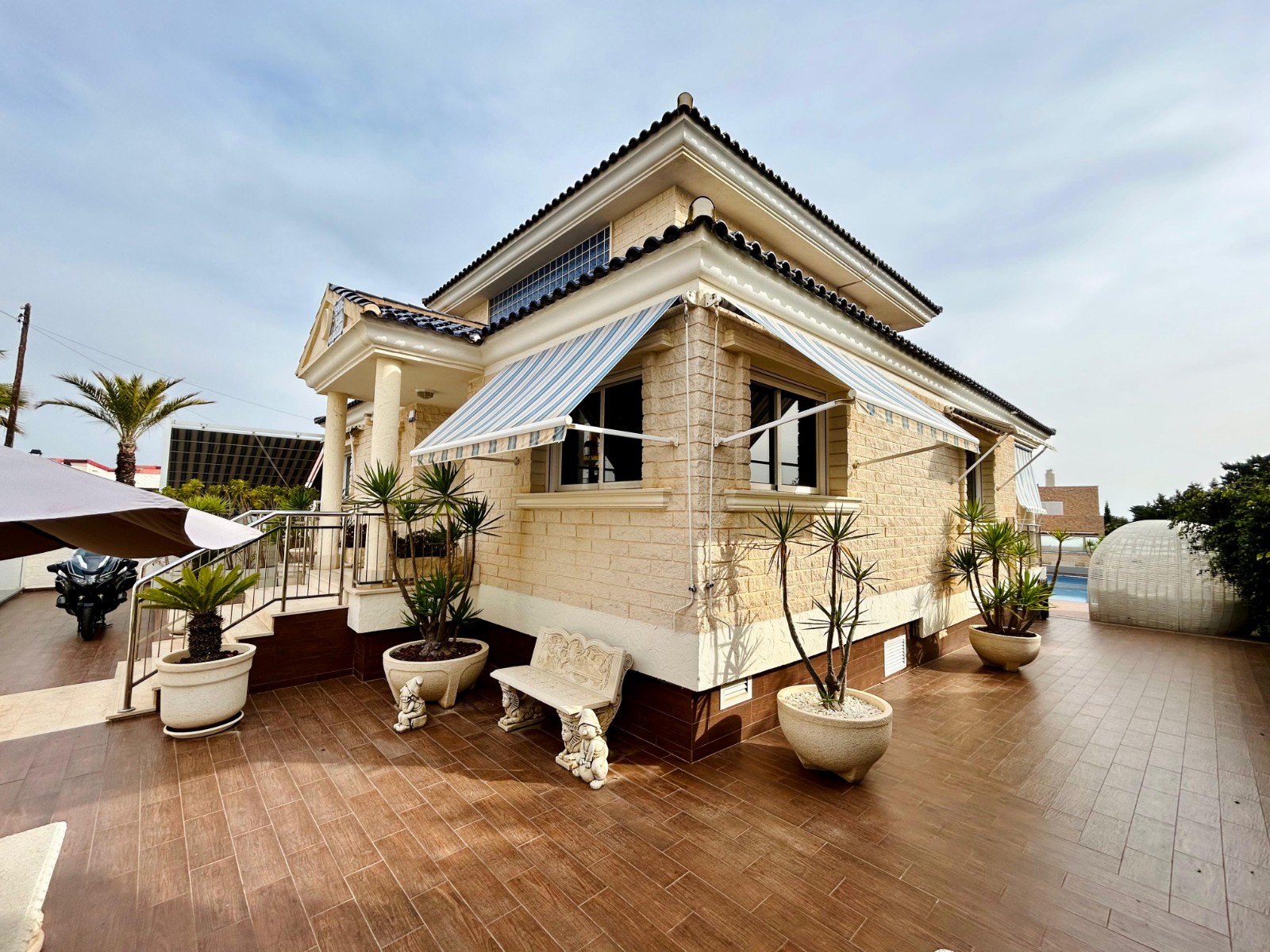 Villa for Sale in Torrevieja, Alicante