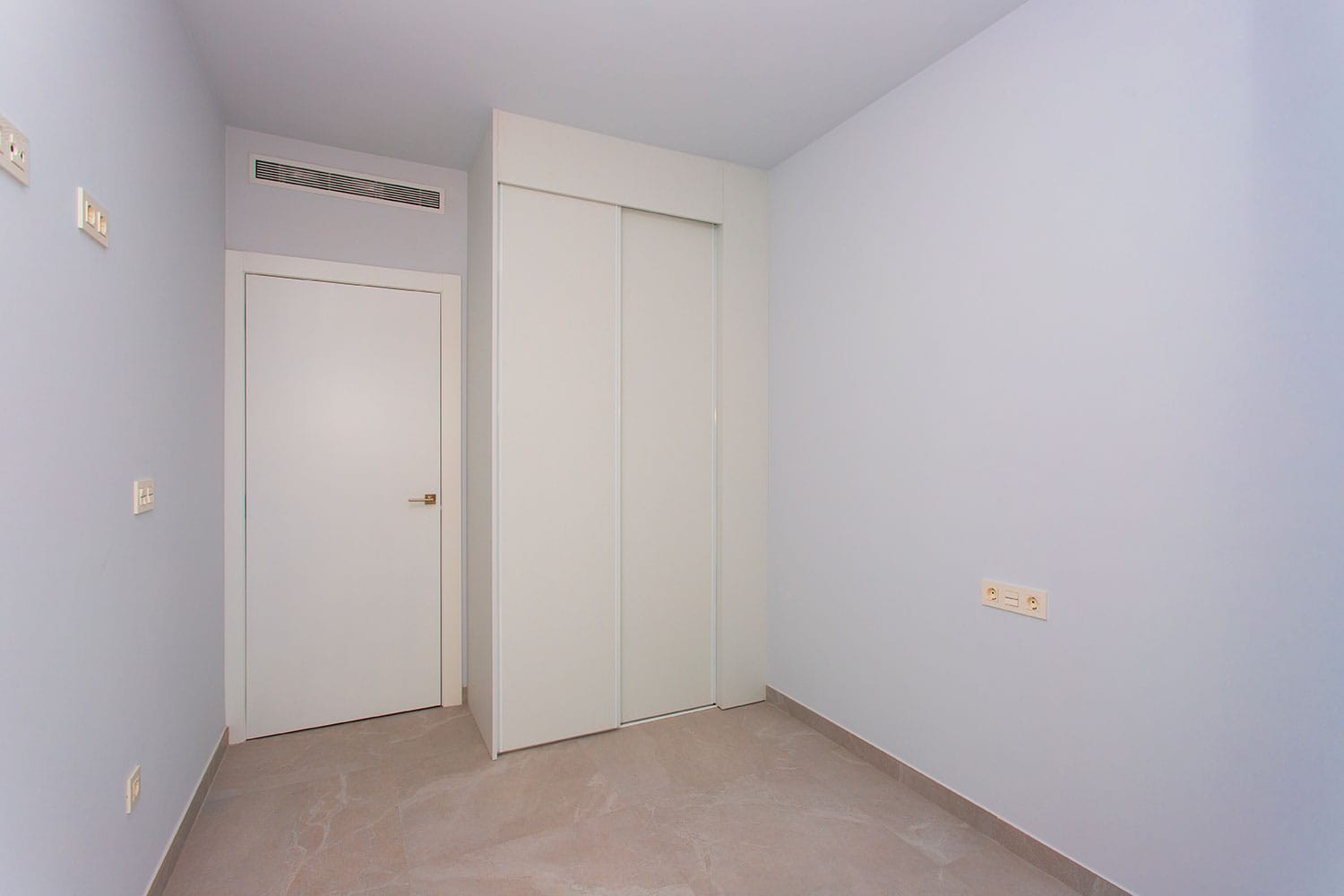 Apartment for Sale in Torrevieja, Alicante
