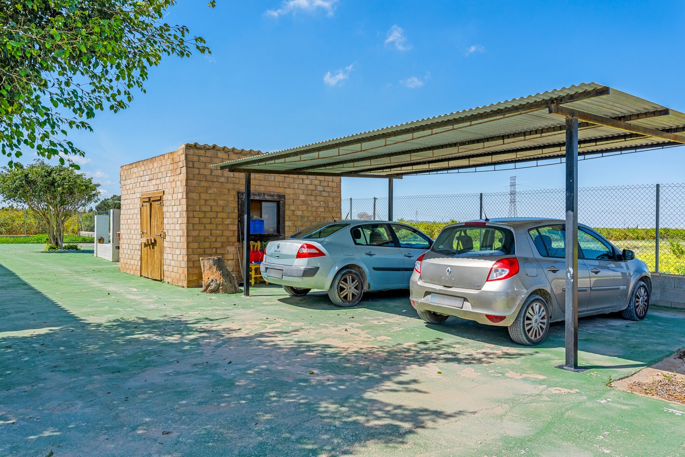 Villa for Sale in Los Montesinos, Alicante
