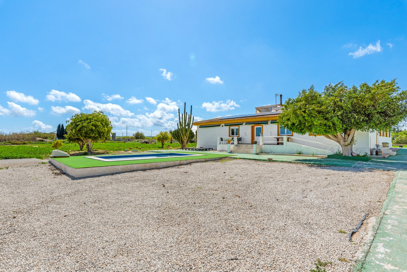 Villa for Sale in Los Montesinos, Alicante