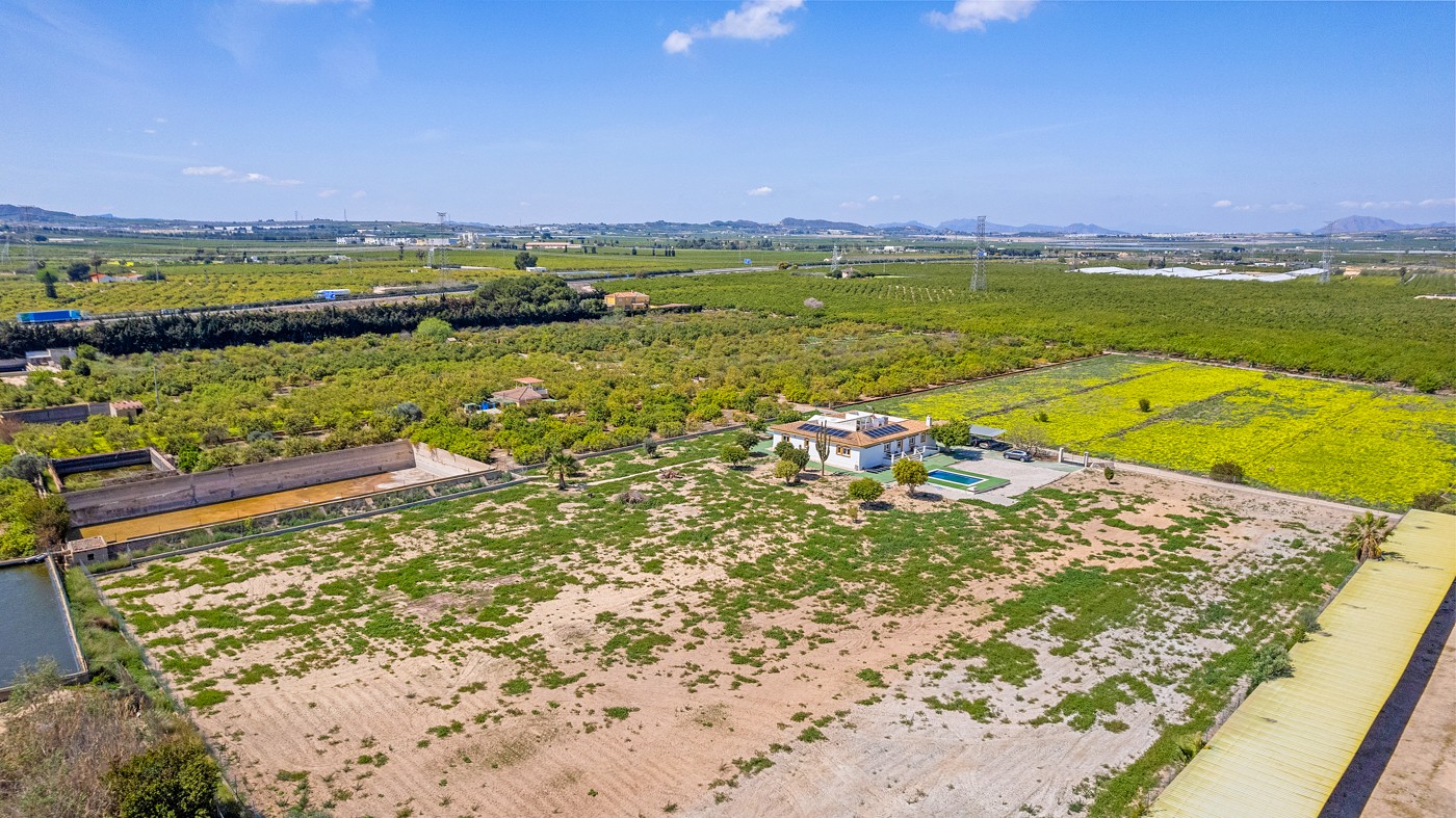 Villa for Sale in Los Montesinos, Alicante
