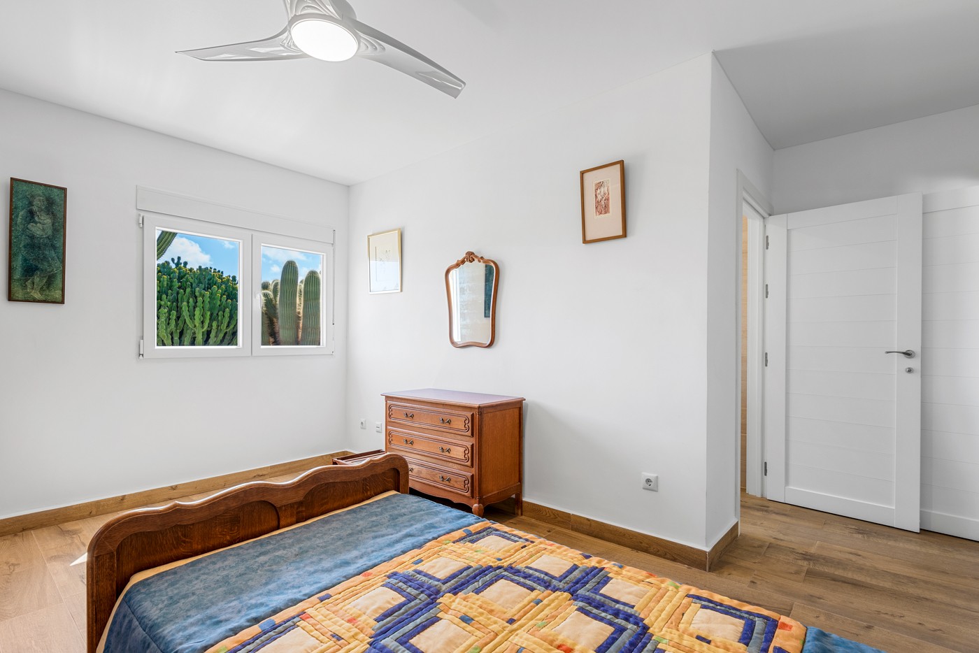 Villa for Sale in Los Montesinos, Alicante