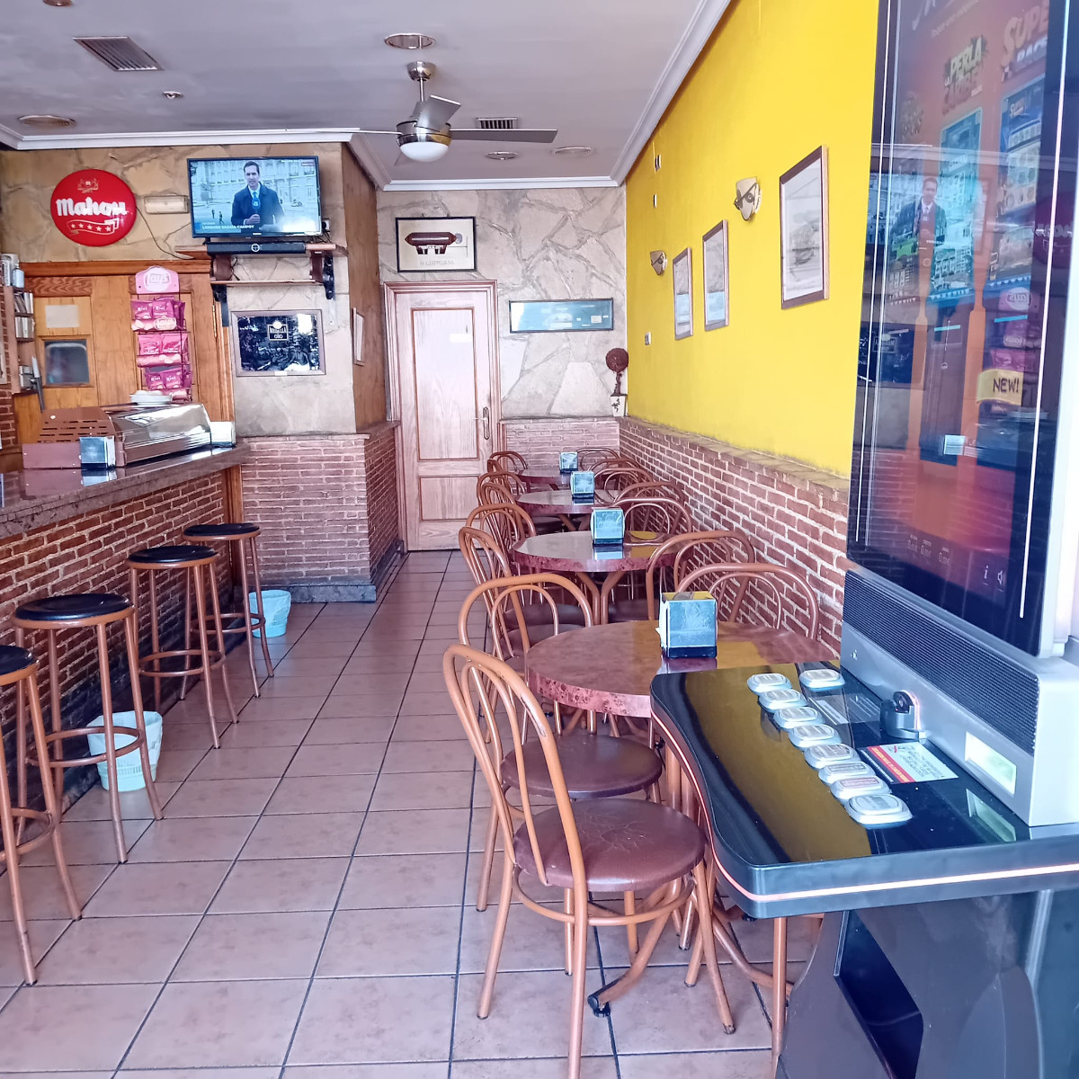 Commercial for Sale in Torrevieja, Alicante