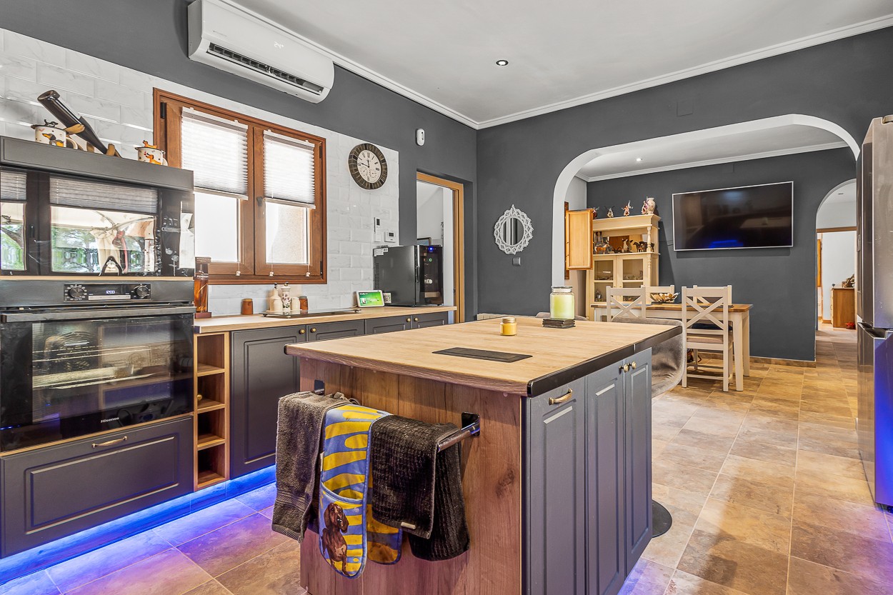 Country House for Sale in Torremendo, Alicante