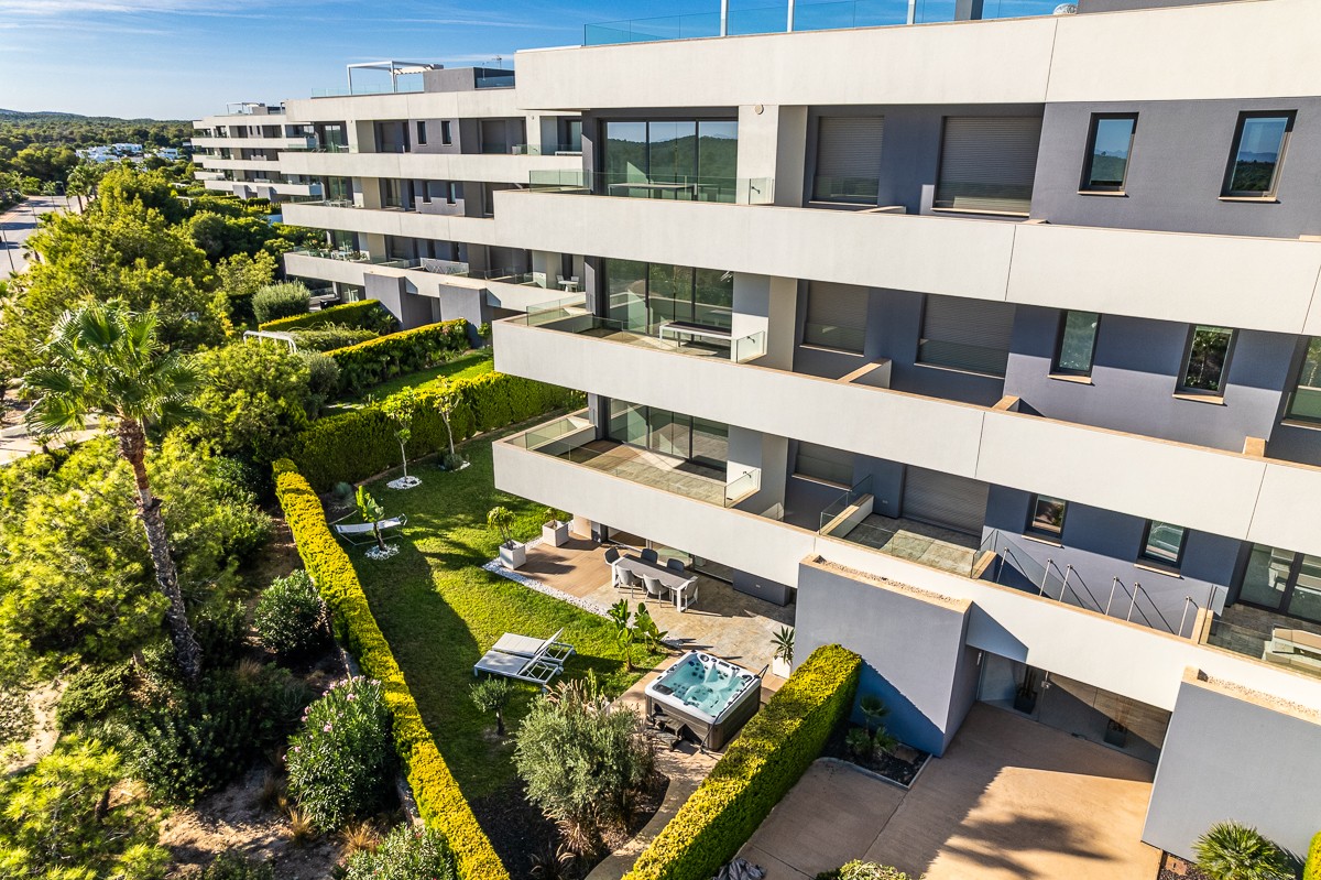 Apartment for Sale in Las Colinas Golf, Alicante