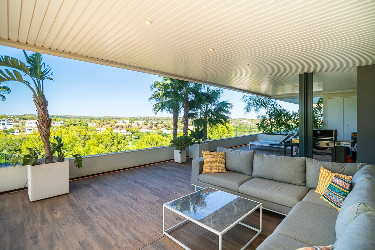 Apartment for Sale in Las Colinas Golf, Alicante