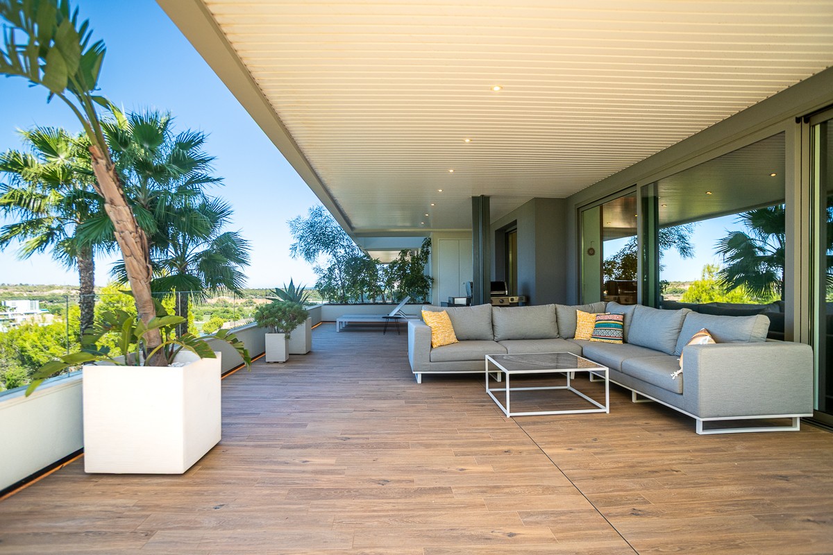 Apartment for Sale in Las Colinas Golf, Alicante