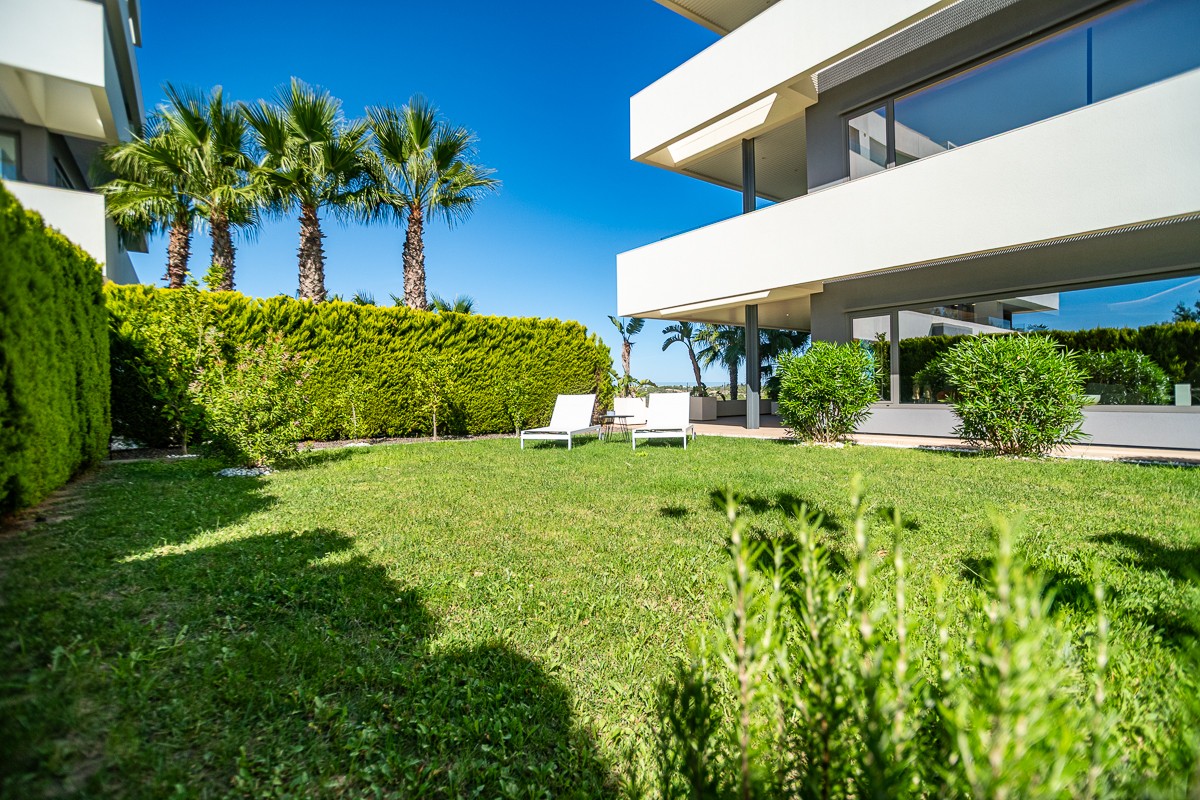 Apartment for Sale in Las Colinas Golf, Alicante
