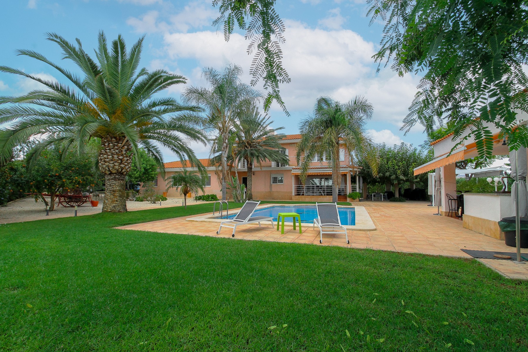 Villa for Sale in San Vicente del Raspeig, Alicante