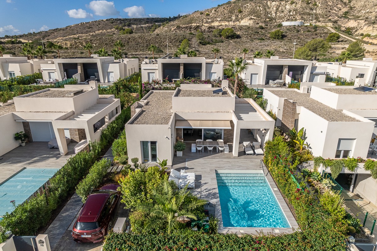 o_1j7egngd81lqp1kacjauimoi3c31 Villa for Sale in Algorfa, Alicante