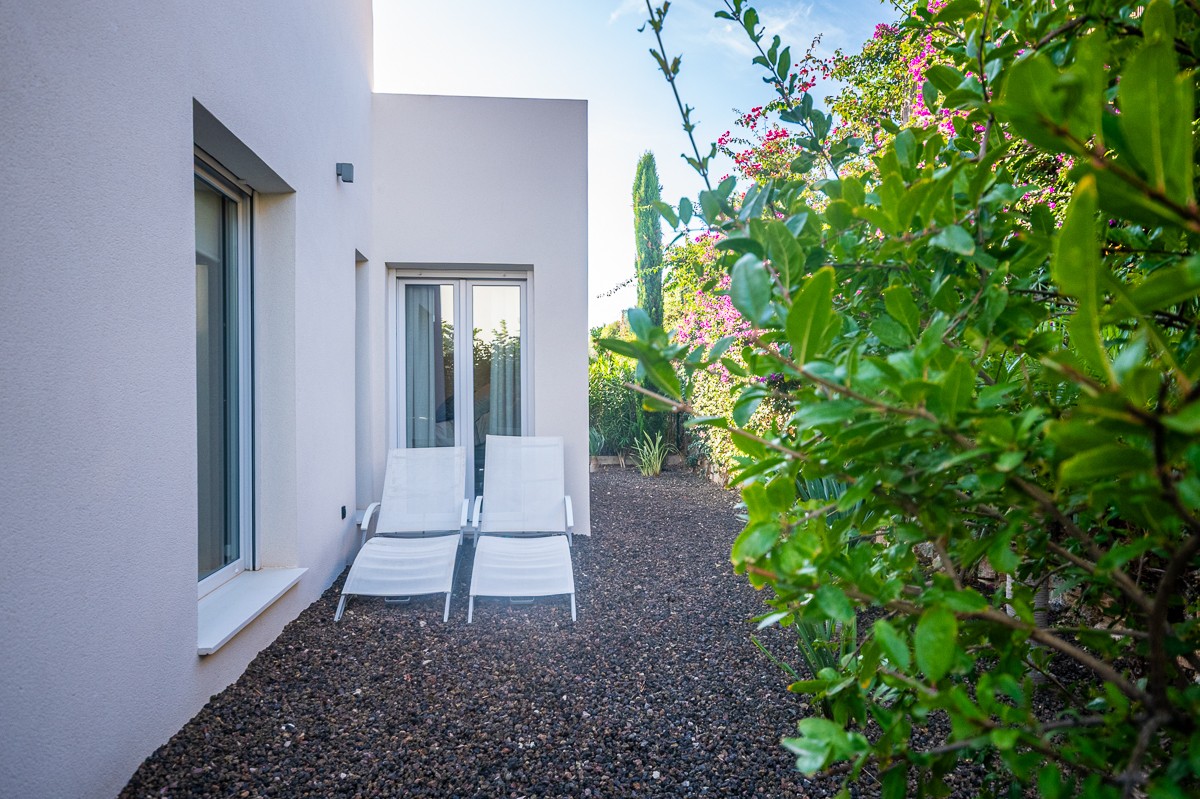 Villa for Sale in Algorfa, Alicante