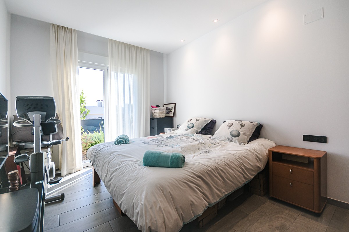 Villa for Sale in Algorfa, Alicante