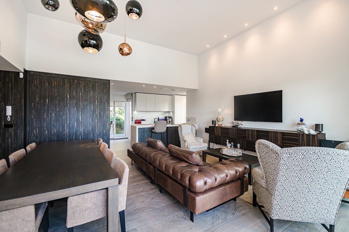 Villa for Sale in Algorfa, Alicante