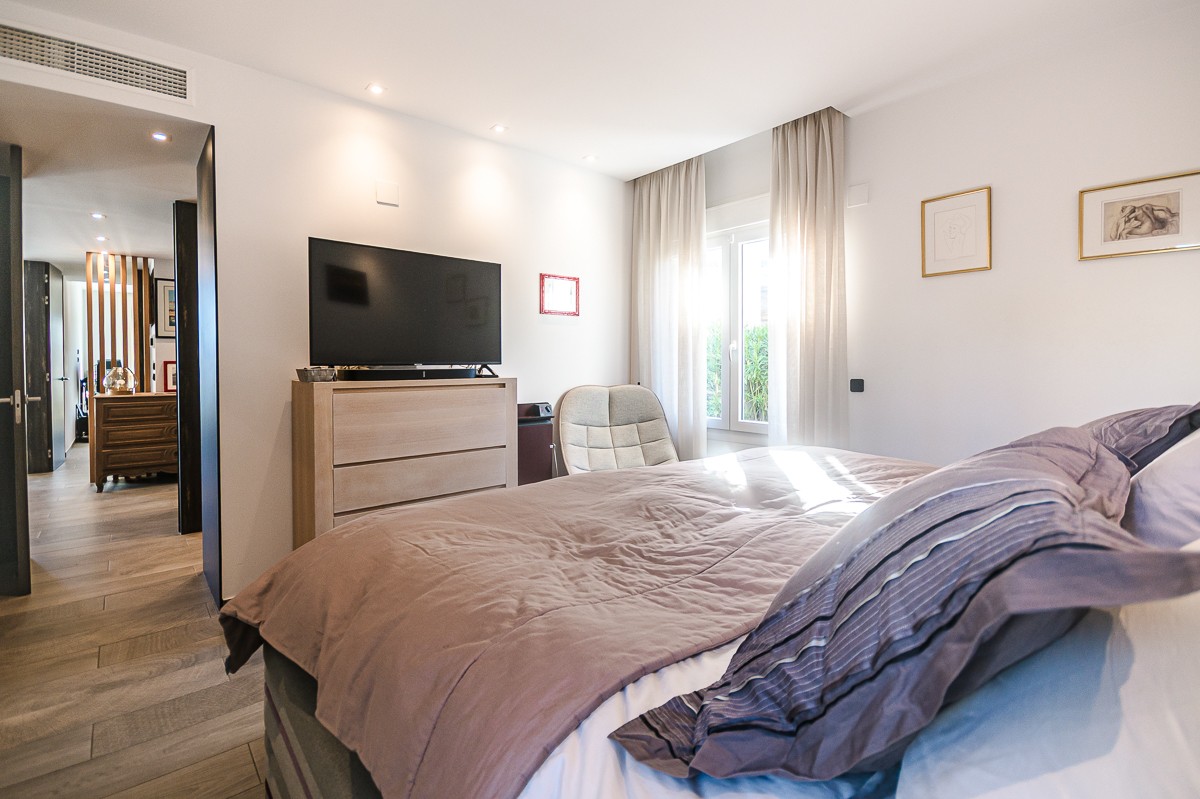 Villa for Sale in Algorfa, Alicante