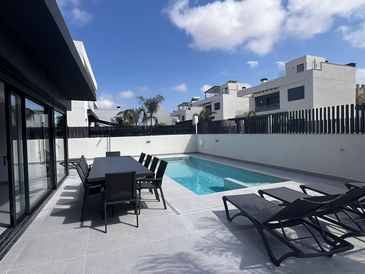 Villa for Sale in Algorfa, Alicante