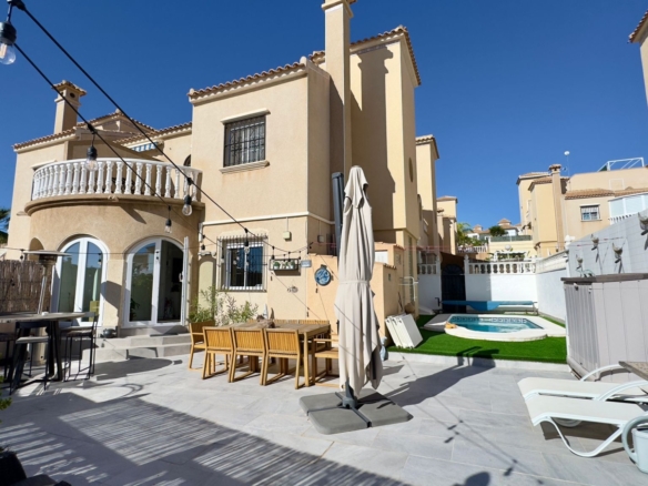 Villa for Sale in Orihuela Costa, Alicante