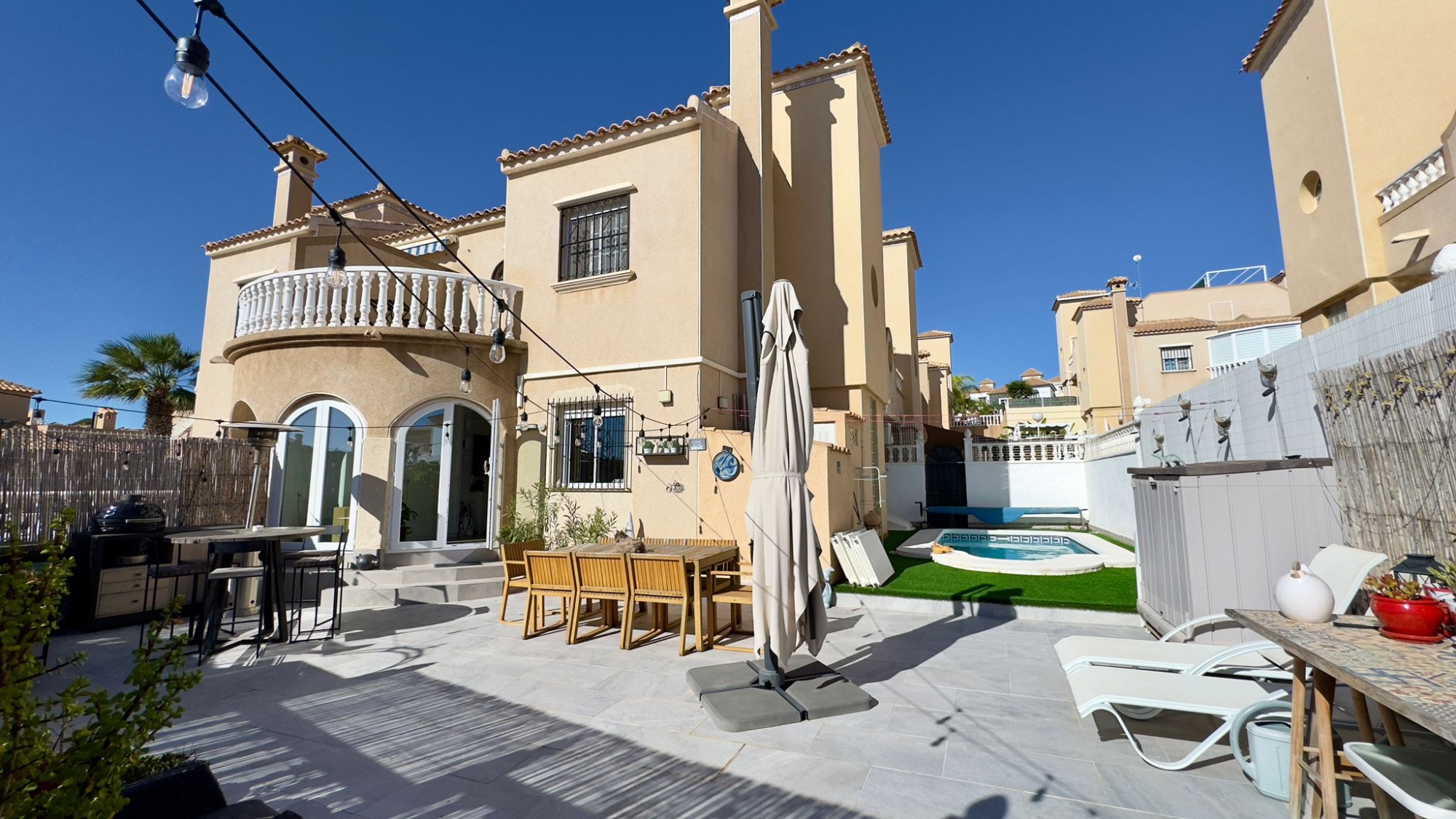 o_1j9cven37vjanne4v35dv8t72d Villa for Sale in Orihuela Costa, Alicante