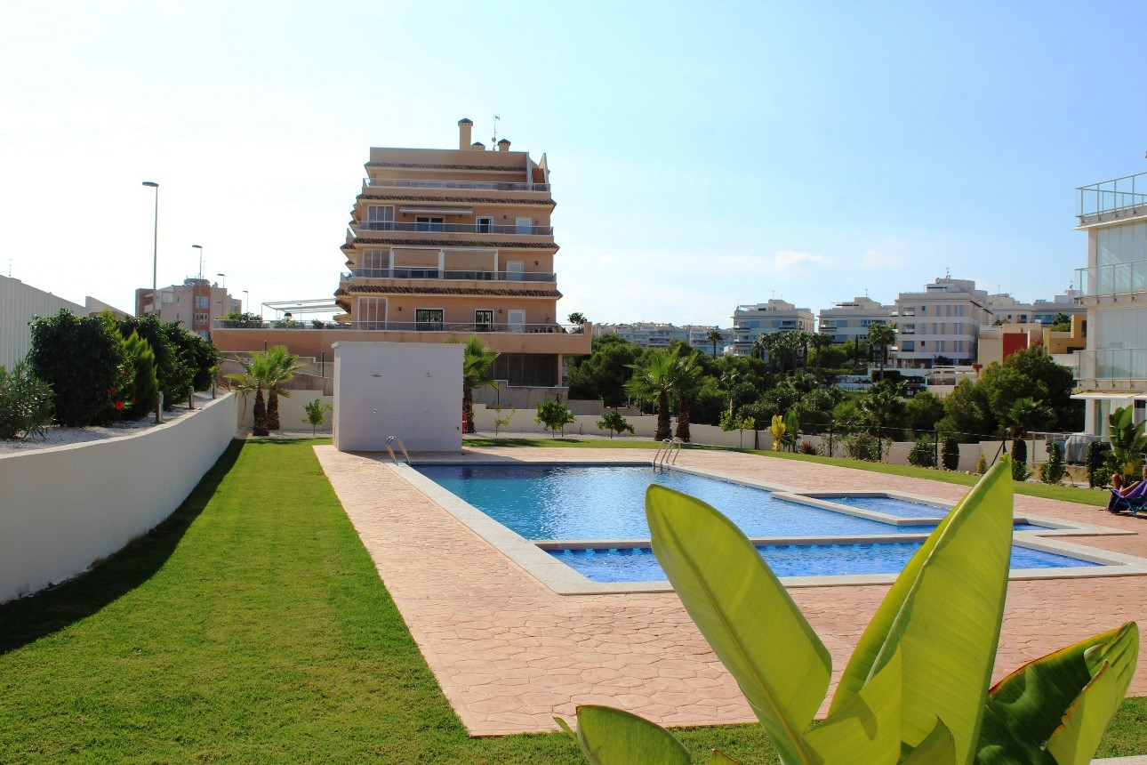 Apartment for Sale in Villamartin, Alicante