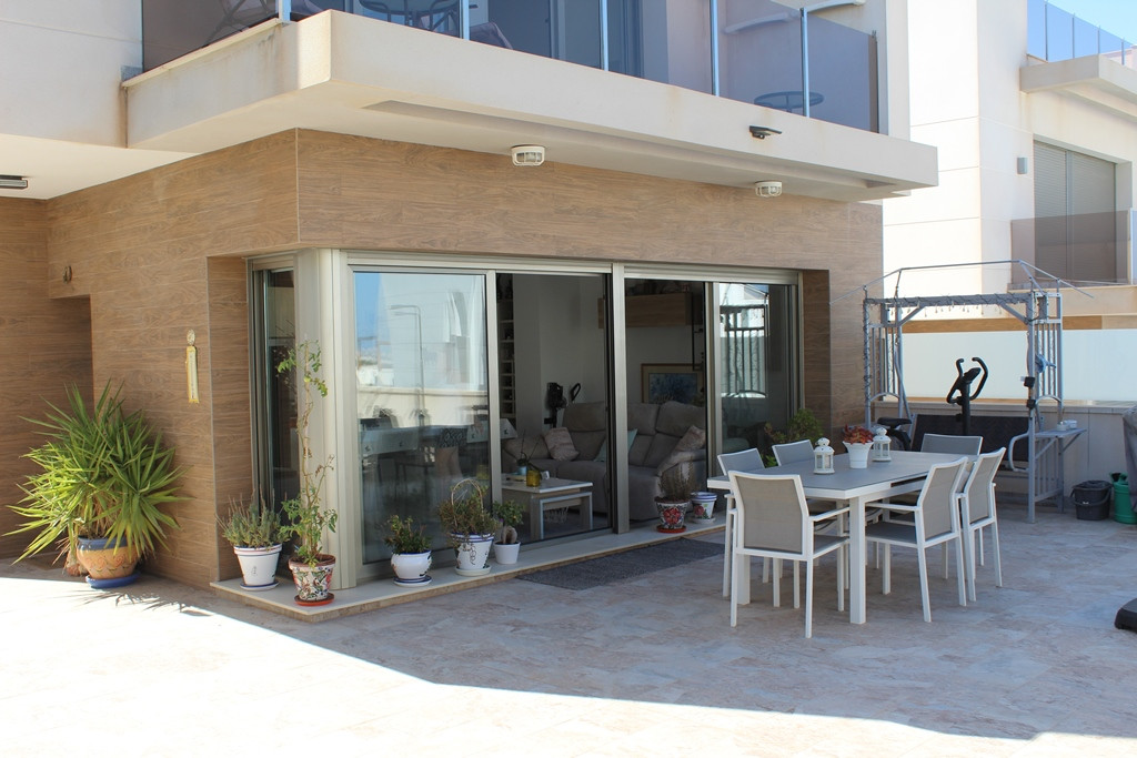 Villa for Sale in San Miguel de Salinas, Alicante