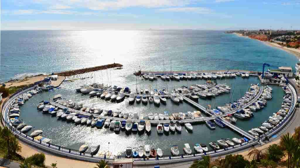 Apartment for Sale in Villamartin, Alicante