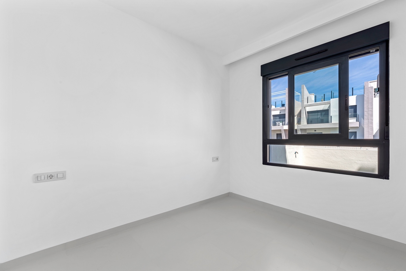 Apartment for Sale in San Miguel de Salinas, Alicante