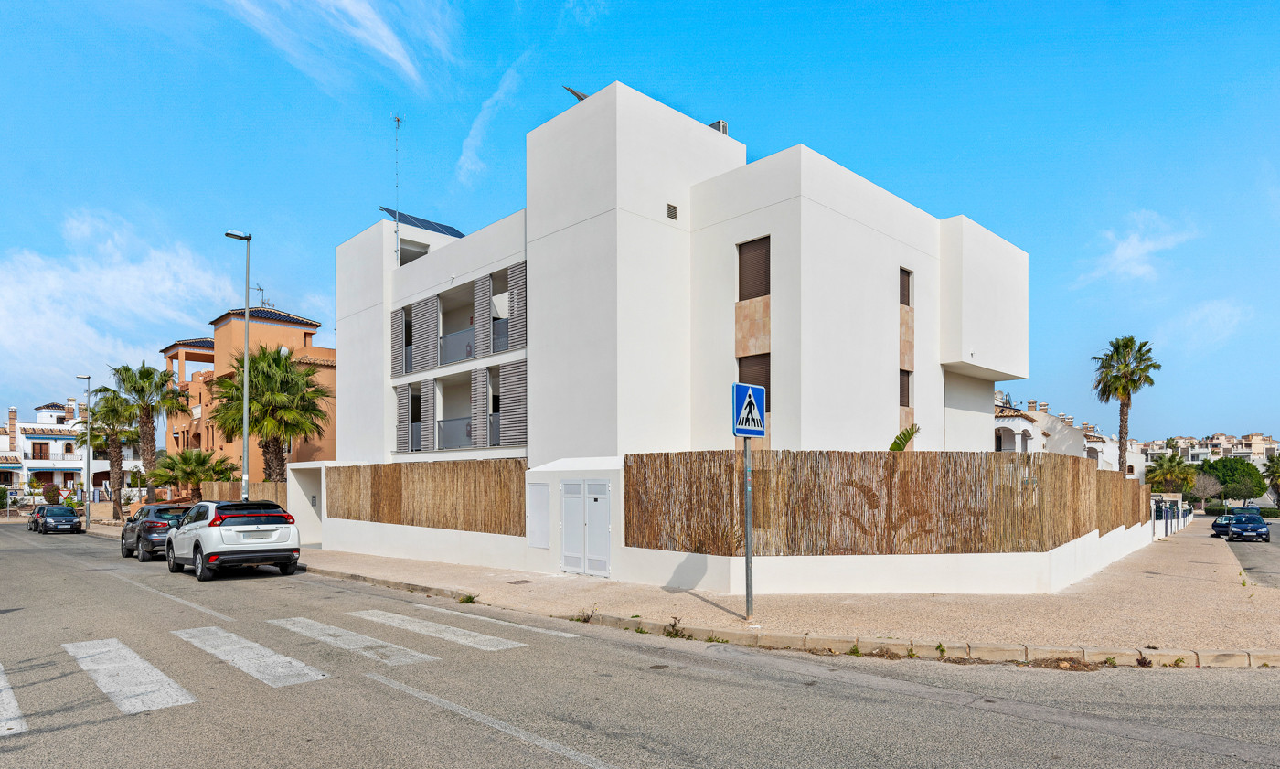 Apartment for Sale in Villamartin, Alicante