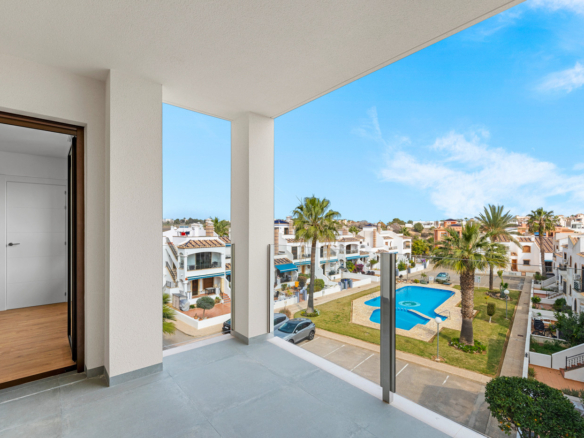 Apartment for Sale in Villamartin, Alicante