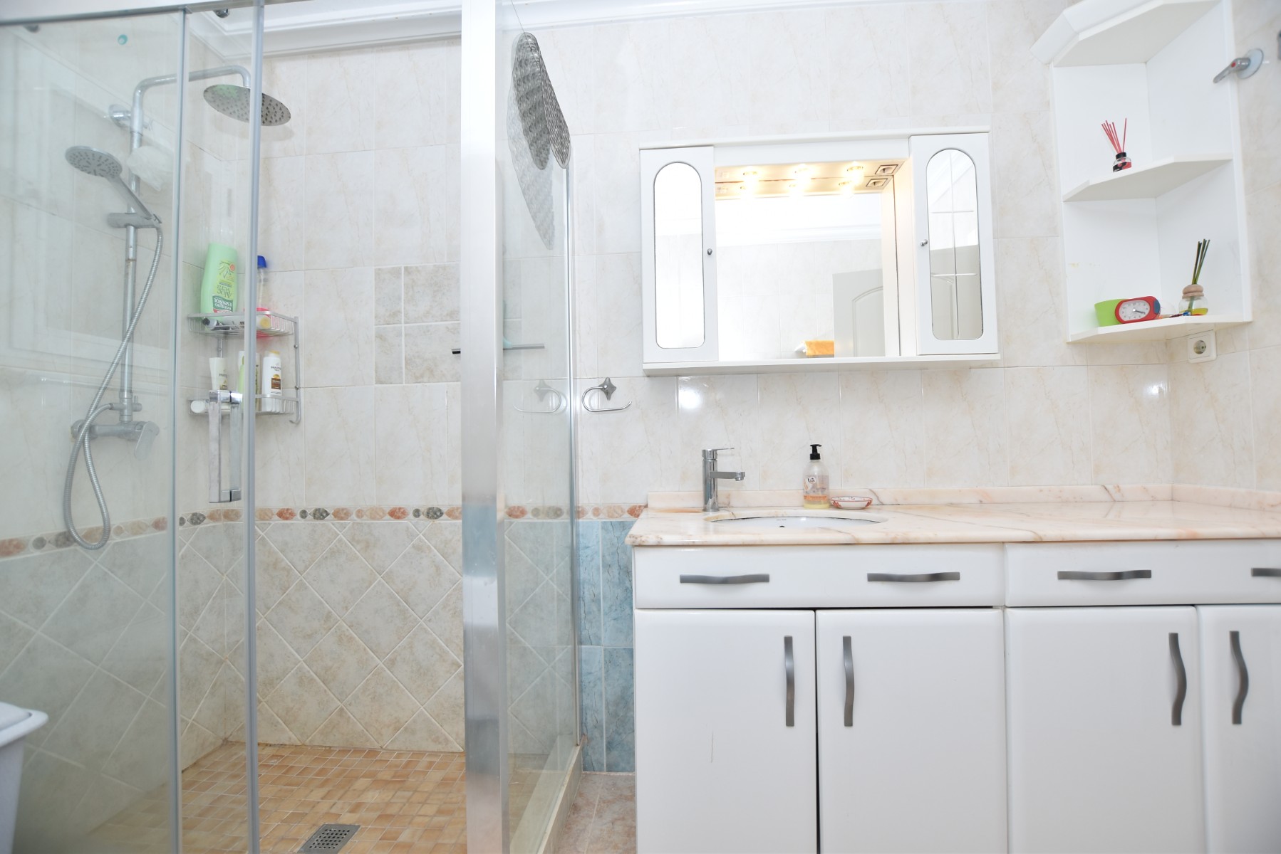 Villa for Sale in Algorfa, Alicante