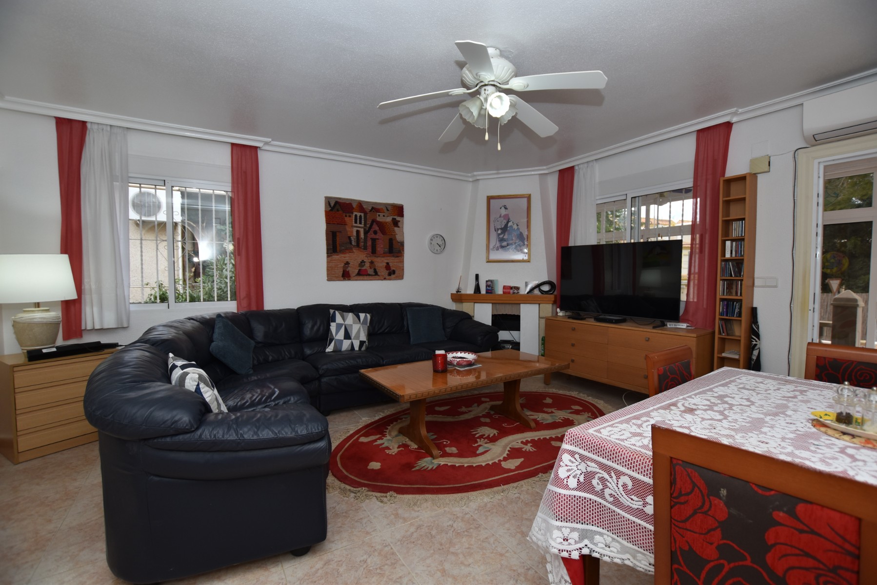 Villa for Sale in Algorfa, Alicante