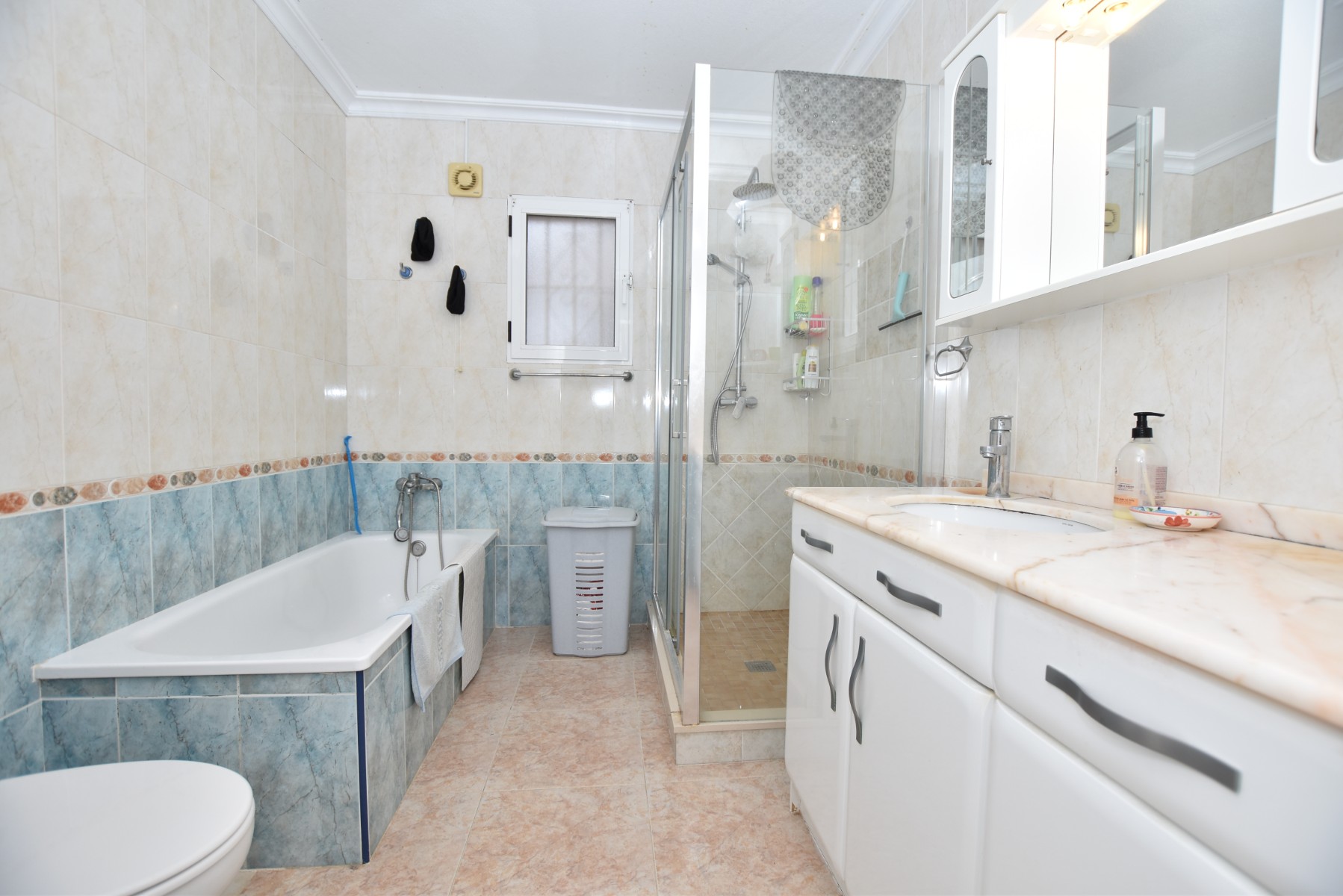 Villa for Sale in Algorfa, Alicante