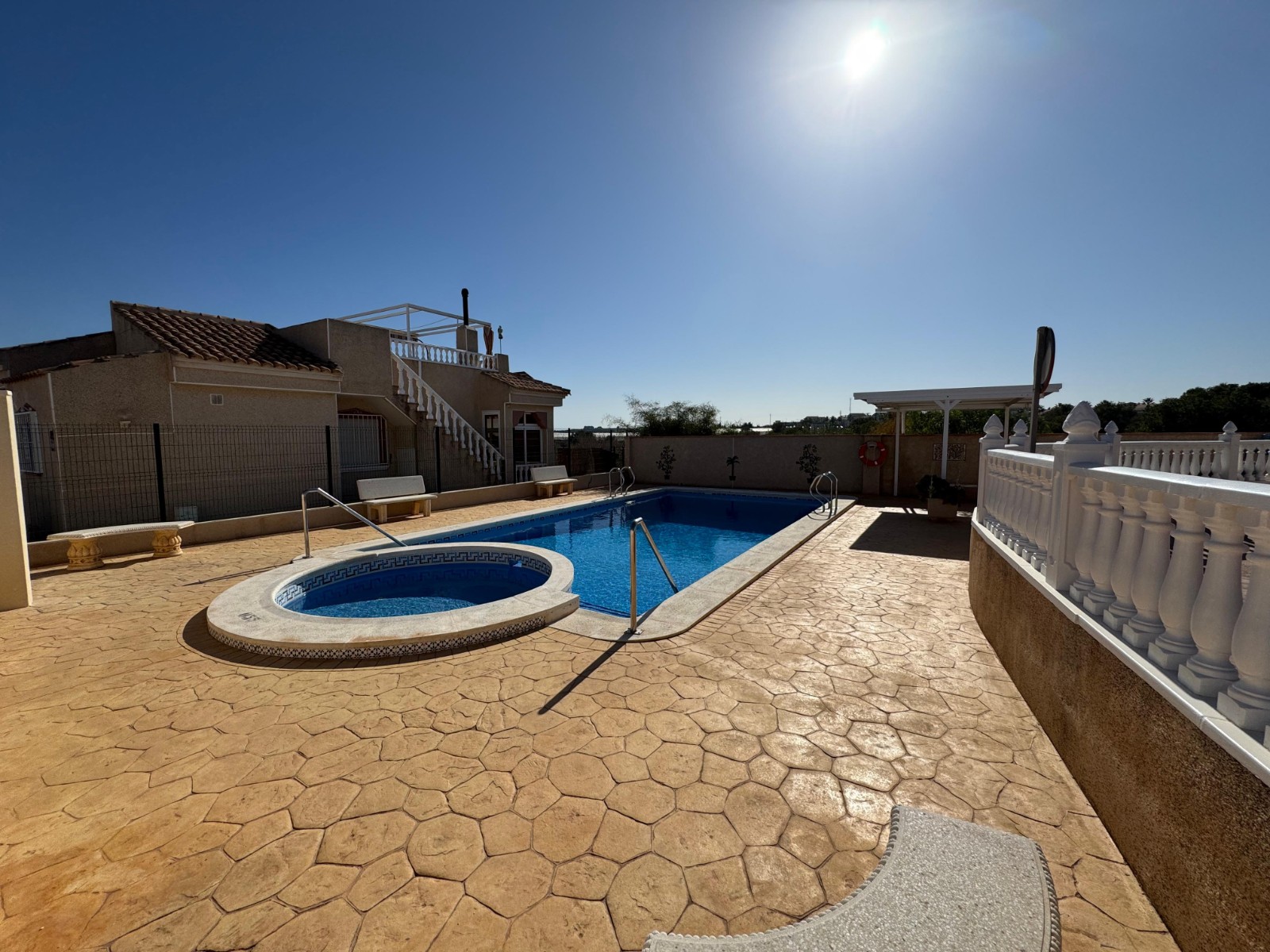 Villa for Sale in Algorfa, Alicante