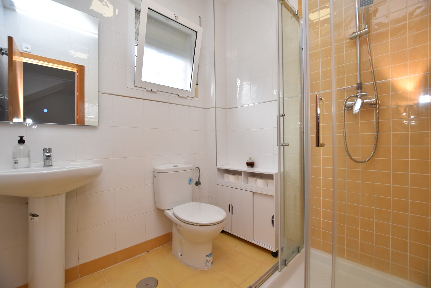 Villa for Sale in Algorfa, Alicante