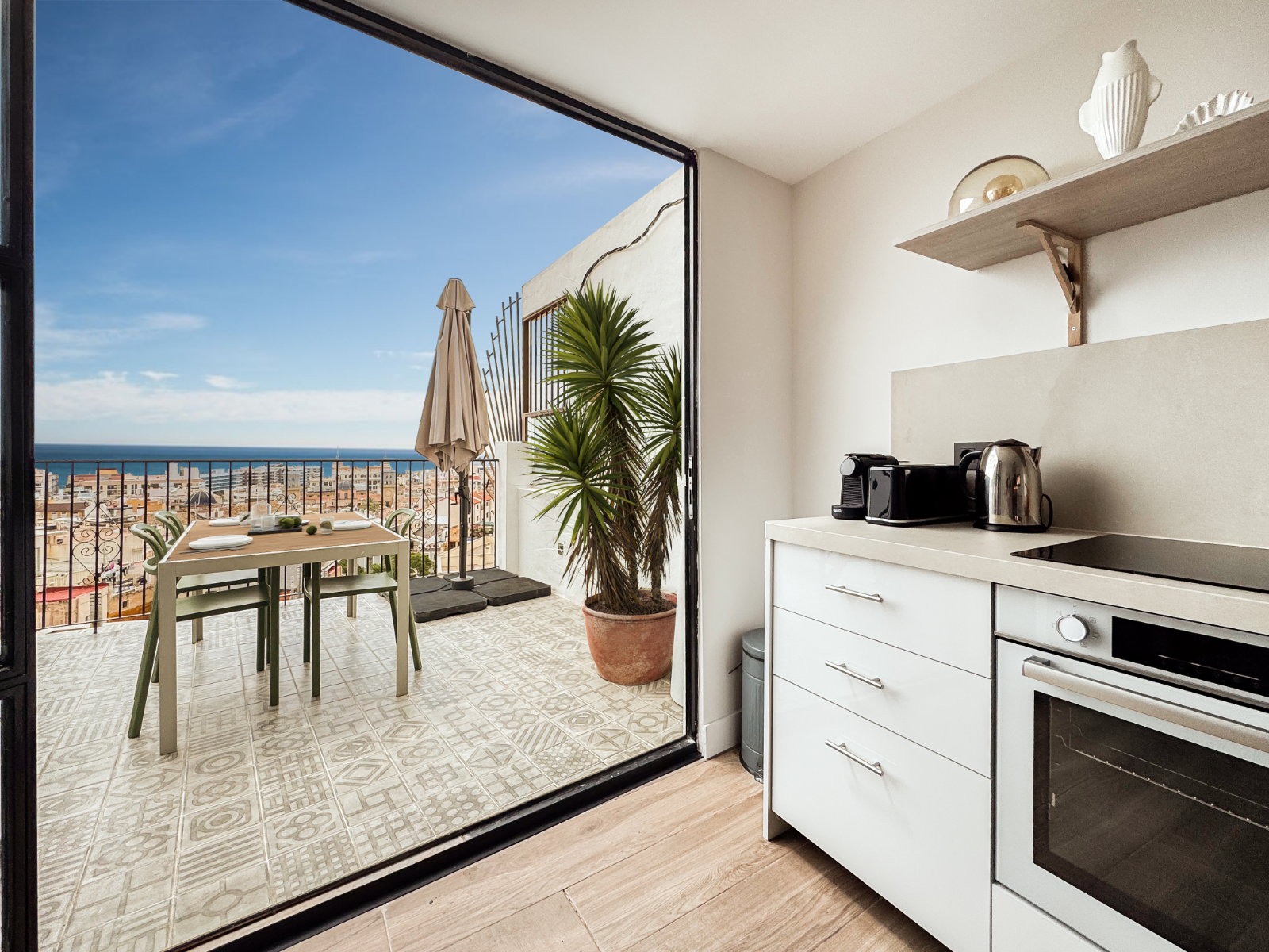 Apartment for Sale in Alicante, Alicante