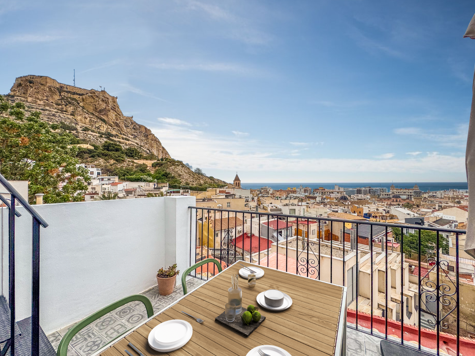 Apartment for Sale in Alicante, Alicante