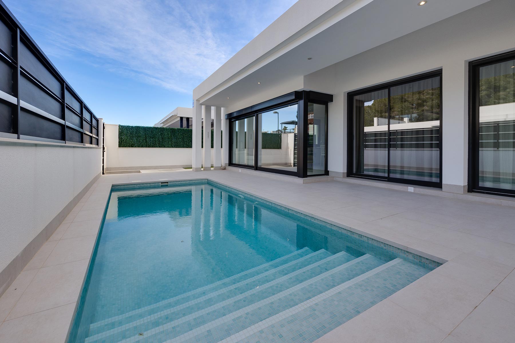 Villa for Sale in Pinar de Campoverde, Alicante