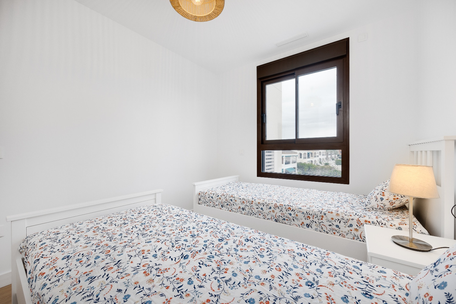 Apartment for Sale in Villamartin, Alicante