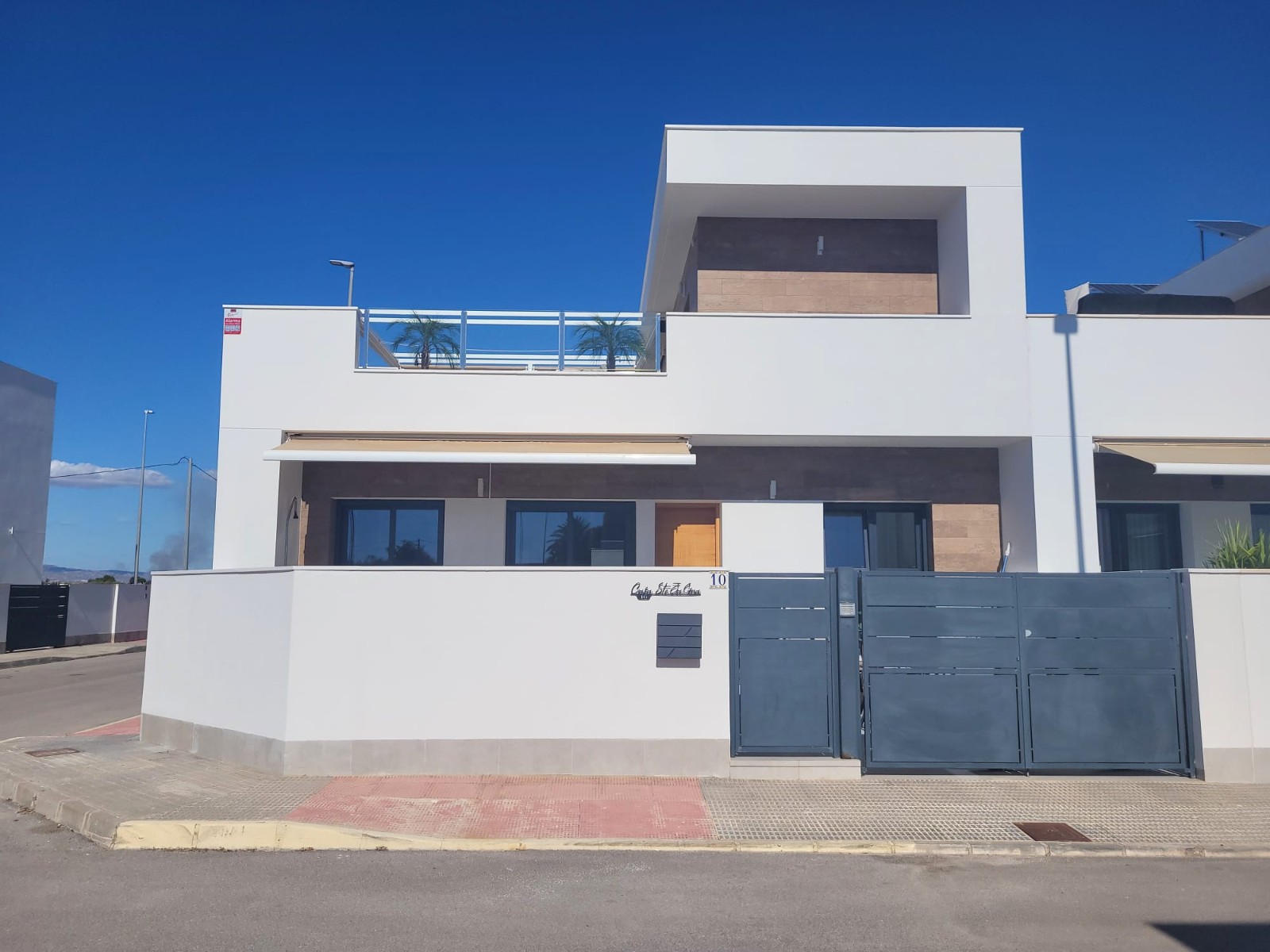 o_1jghfrubr1cc1j5f175g62t1q2v2q Town House for Sale in Daya Vieja, Alicante