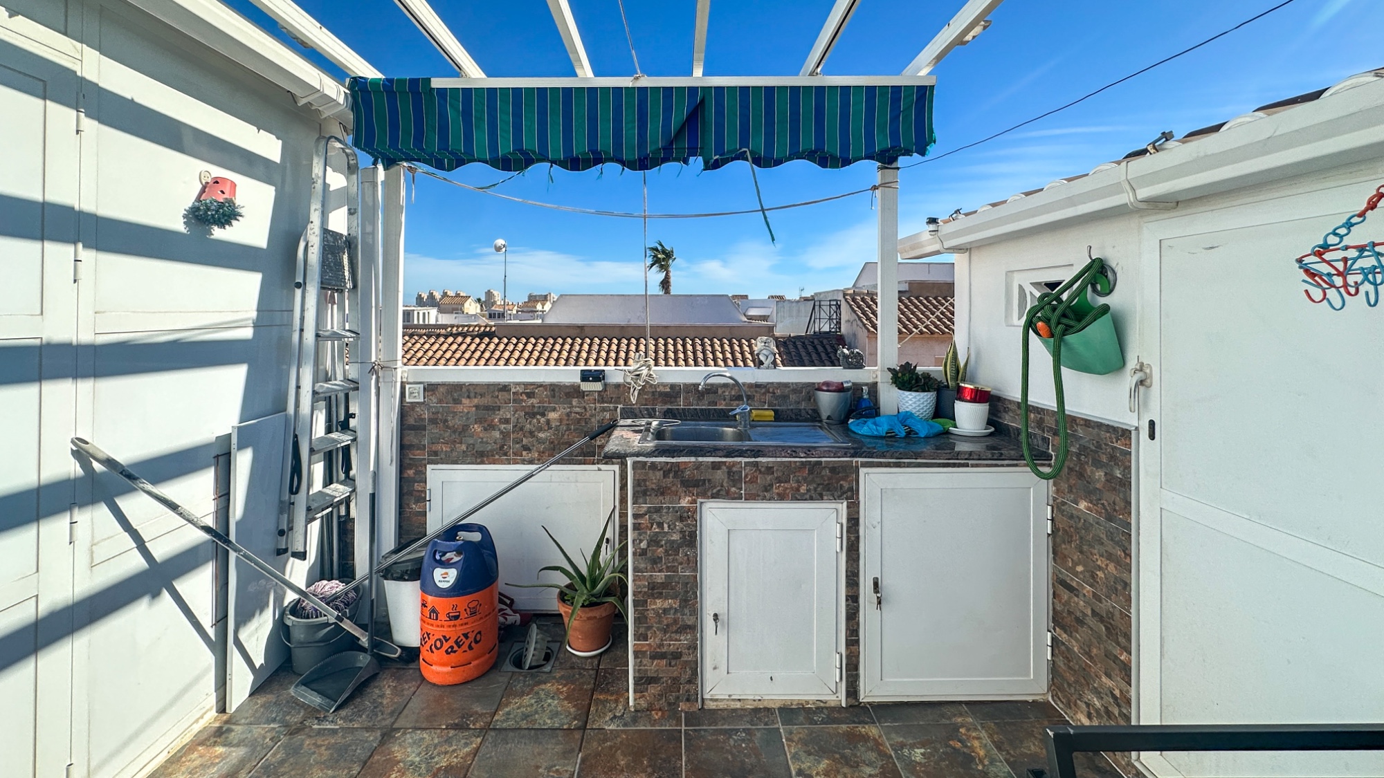Bungalow for Sale in Torrevieja, Alicante