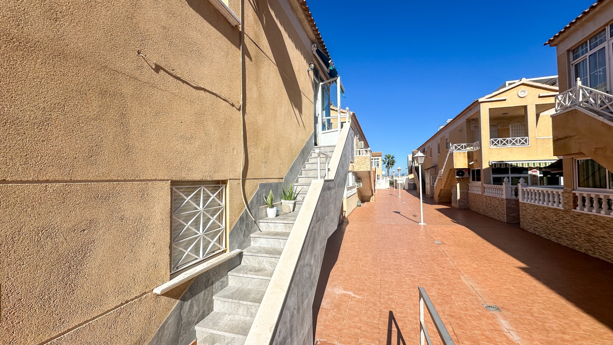 Bungalow for Sale in Torrevieja, Alicante