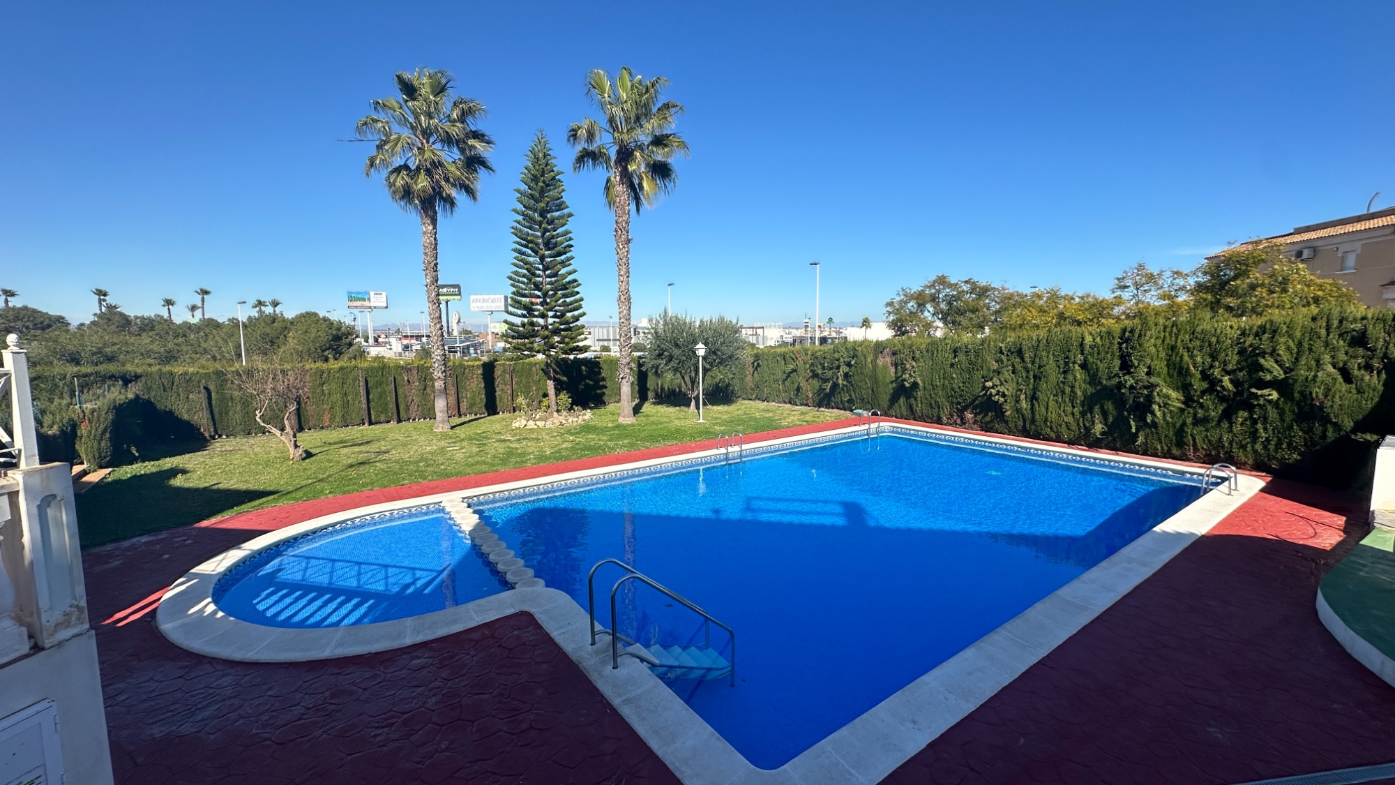Bungalow for Sale in Torrevieja, Alicante