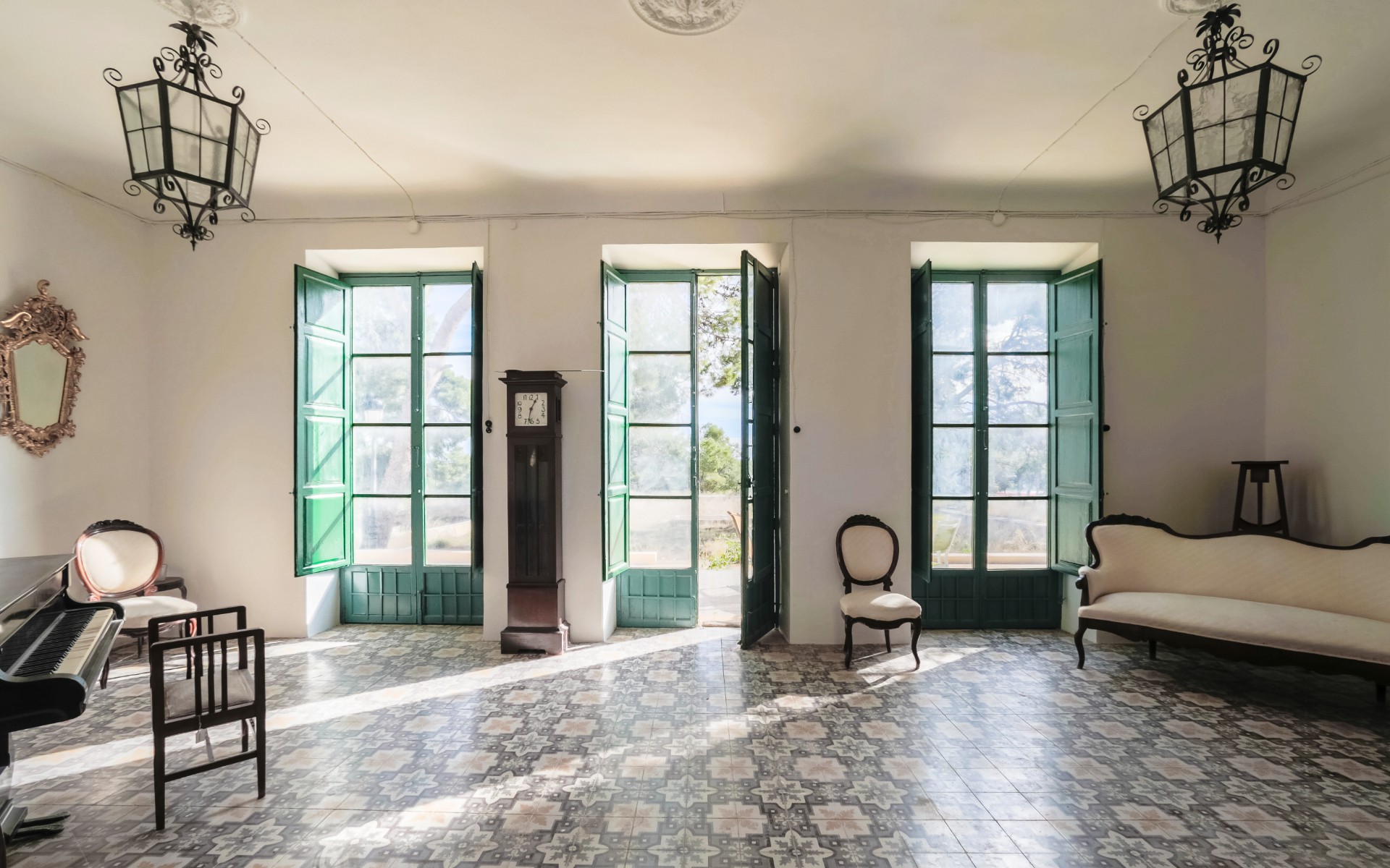 Villa for Sale in Alicante, Alicante