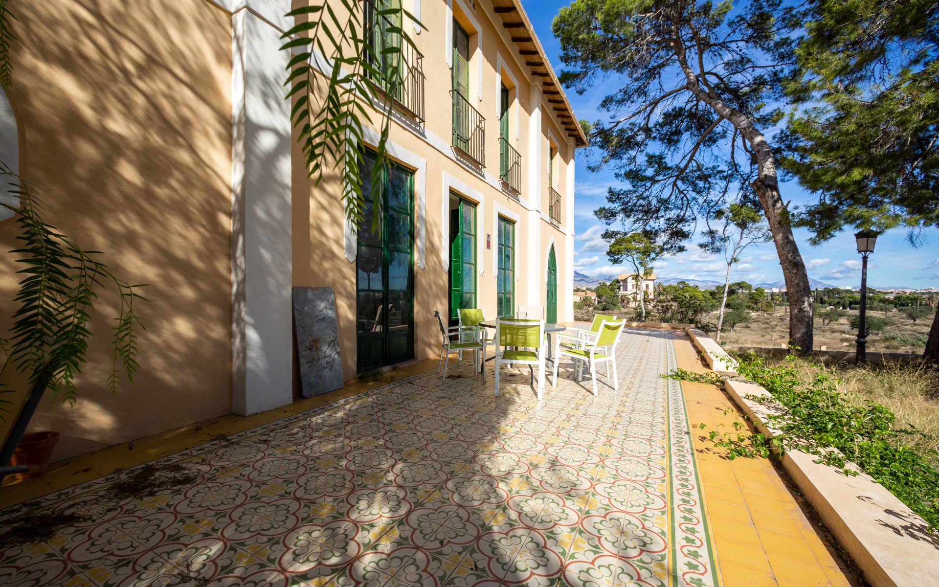 Villa for Sale in Alicante, Alicante