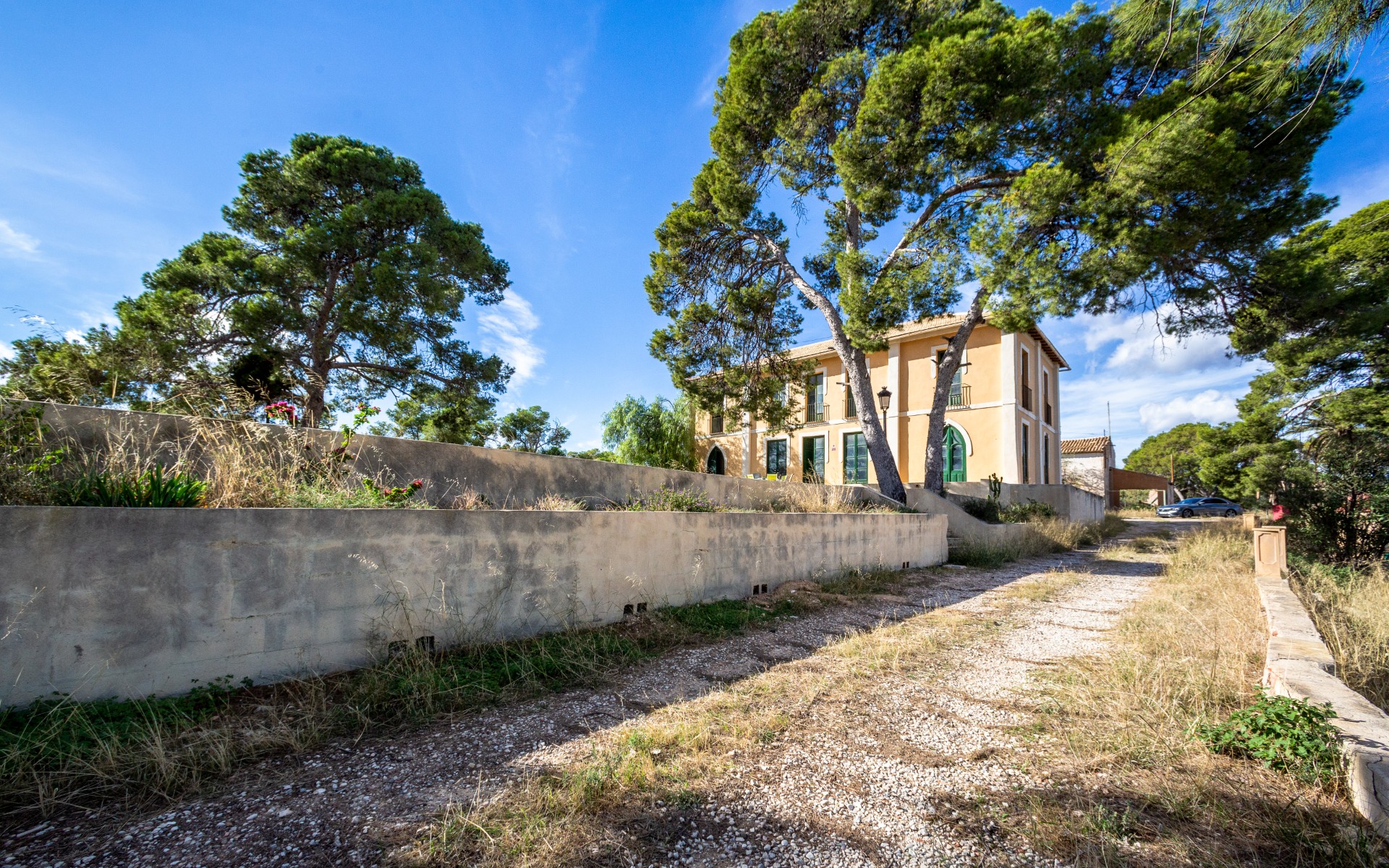 Villa for Sale in Alicante, Alicante
