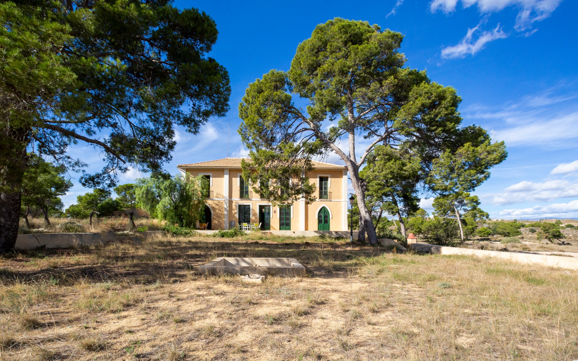 Villa for Sale in Alicante, Alicante
