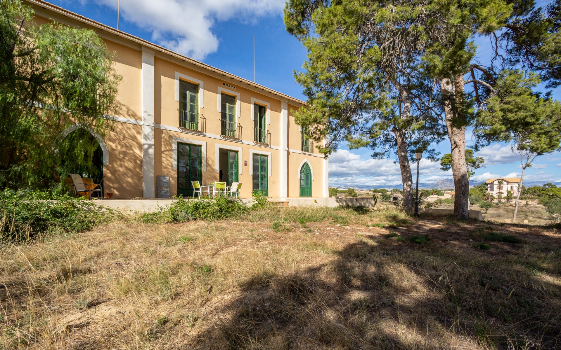 Villa for Sale in Alicante, Alicante