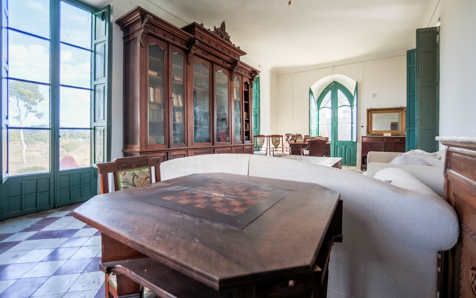 Villa for Sale in Alicante, Alicante